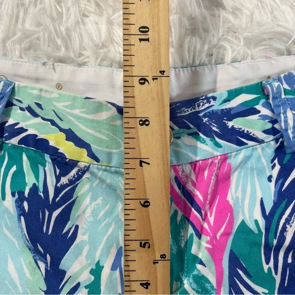 Lilly Pulitzer Jayne Shorts Womens Size 4 Lightweight As A Feather Tropical - Picture 8 of 11